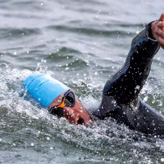 Escape From Alcatraz Swimmer